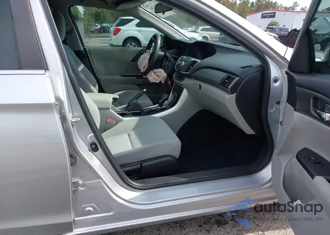 2013 Honda Accord Lx z USA, uszkodzony, nr VIN 1HGCR2F35DA063158